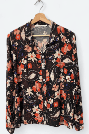 gebloemde blouse